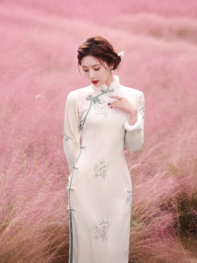 Vestido Qipao tradicional chino Cheongsam ropa de mujer Otoño Invierno temperamento de flores suave elegante bordado Vintage