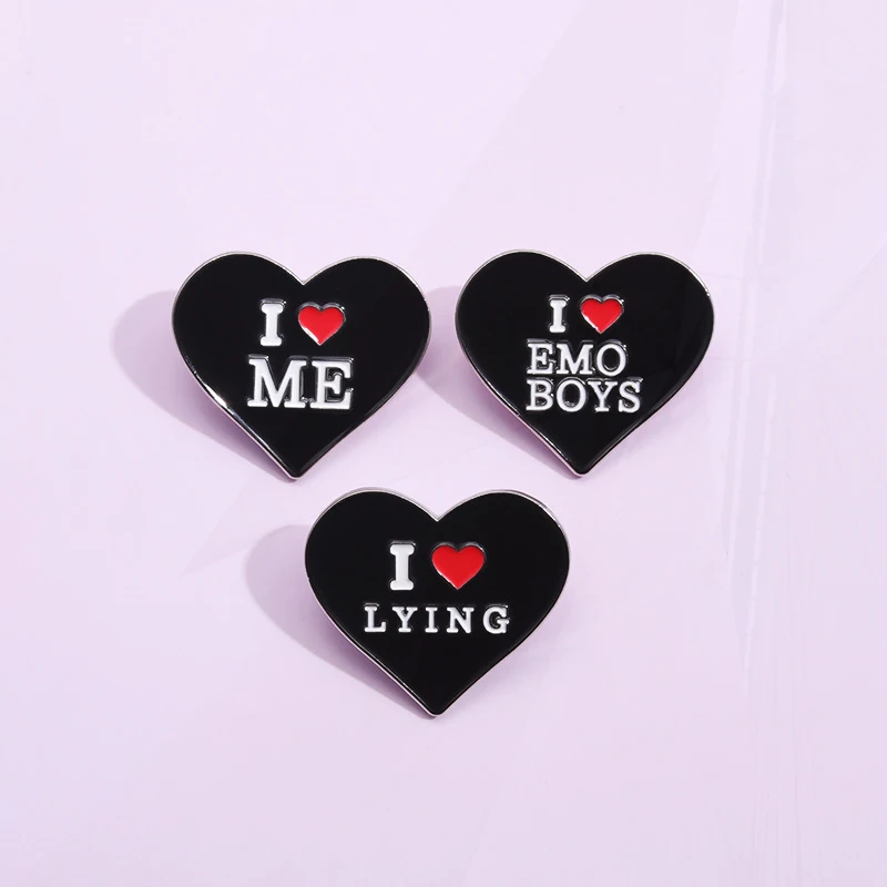 Love Boyfriend Girl Mama Papa Me Emo Boy Black Metal Badge Punk Revers Broche Sieraden Accessoires Creatieve Liefdesbrief Emaille Pin