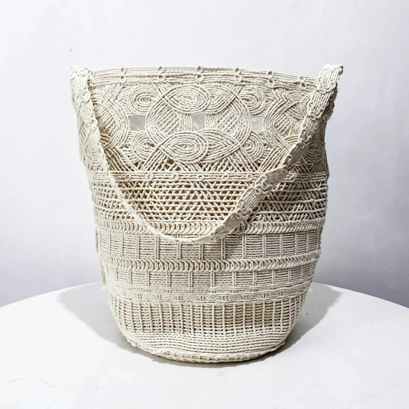 Hollow-woven Beach Bag - Luxurious Designer Handbag and Wallet for Ladies. 2026 New Style for Casual Vacation Shoulder Bag.