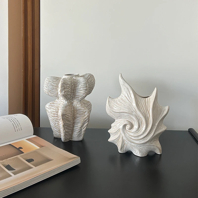 

Special-shaped High-end Style Vase Art Living Room Decorative Item Design Sense Creative Minimalist Vases O Vaso Home Decoration