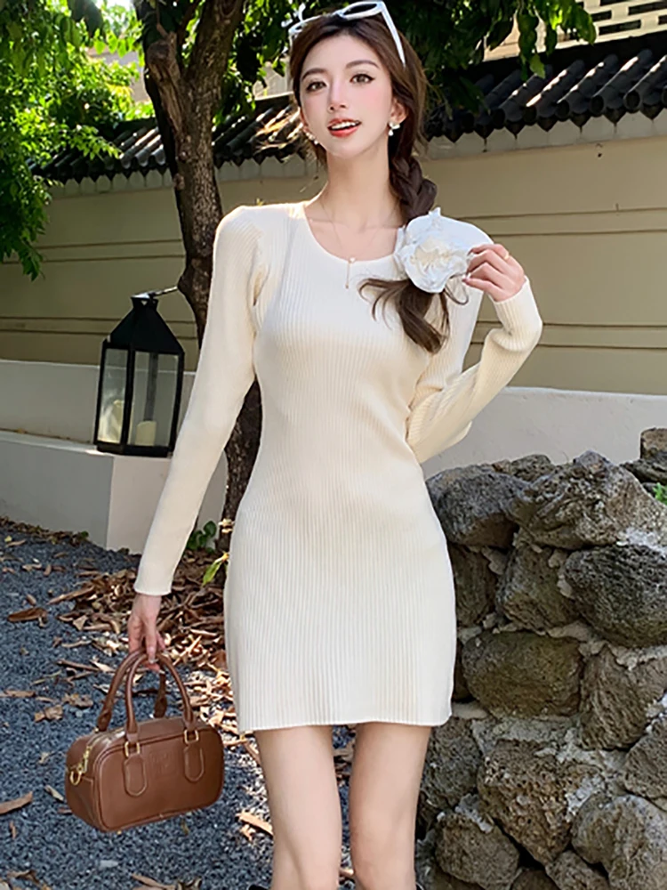 White Knitted Long Sleeve Bodycon Sexy Hip Wrap Dress Women Autumn Winter Elegant Casual Sweaters 2024 Korean Chic Evening Dress