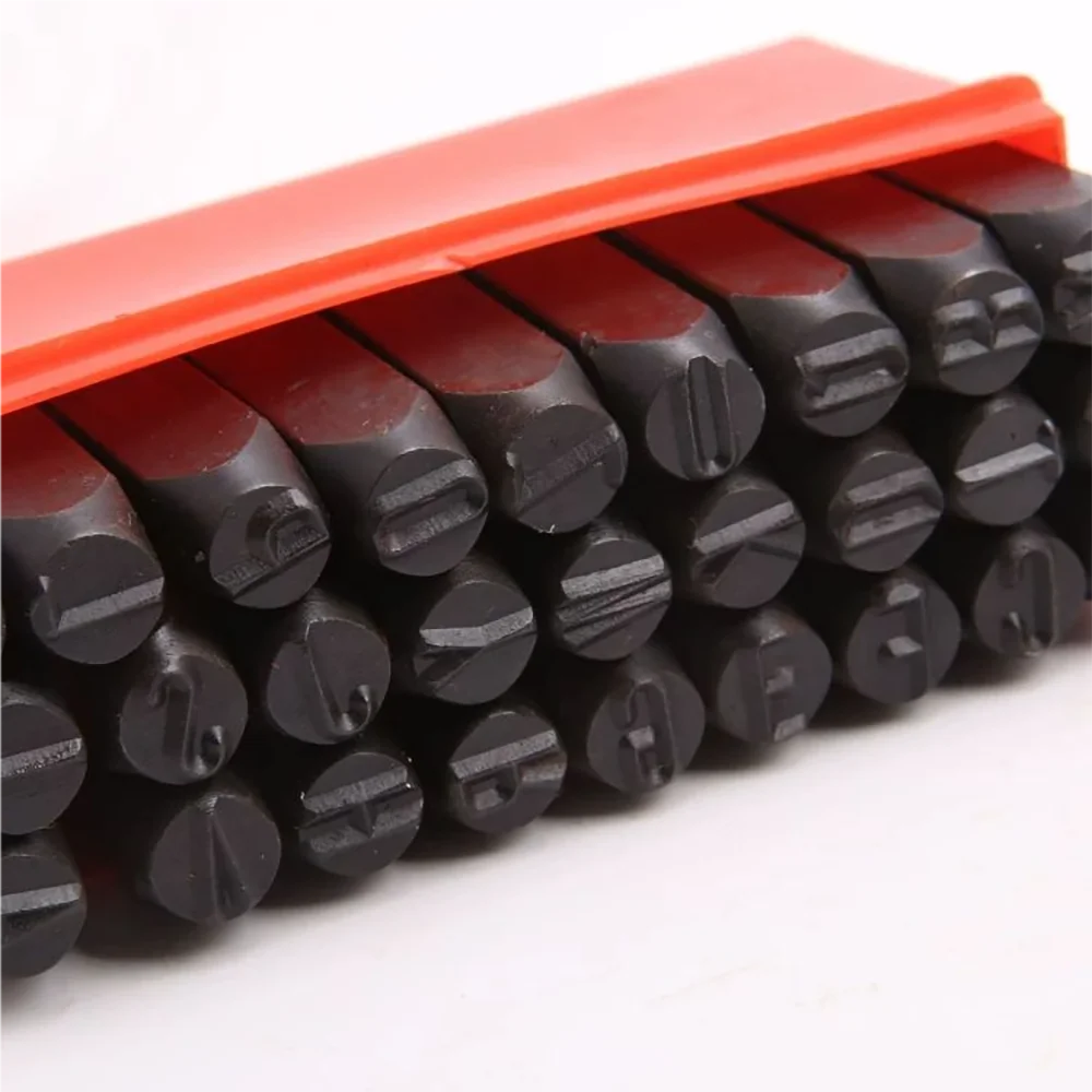 36-teiliges A-Z 0-9 Buchstaben- und Zahlen-Stempelset aus gehärtetem Stahl, Präzisionsstempelwerkzeug 2-5 mm für DIY-Bastelarbeiten, Markieren von Metall und Leder – Detail 3