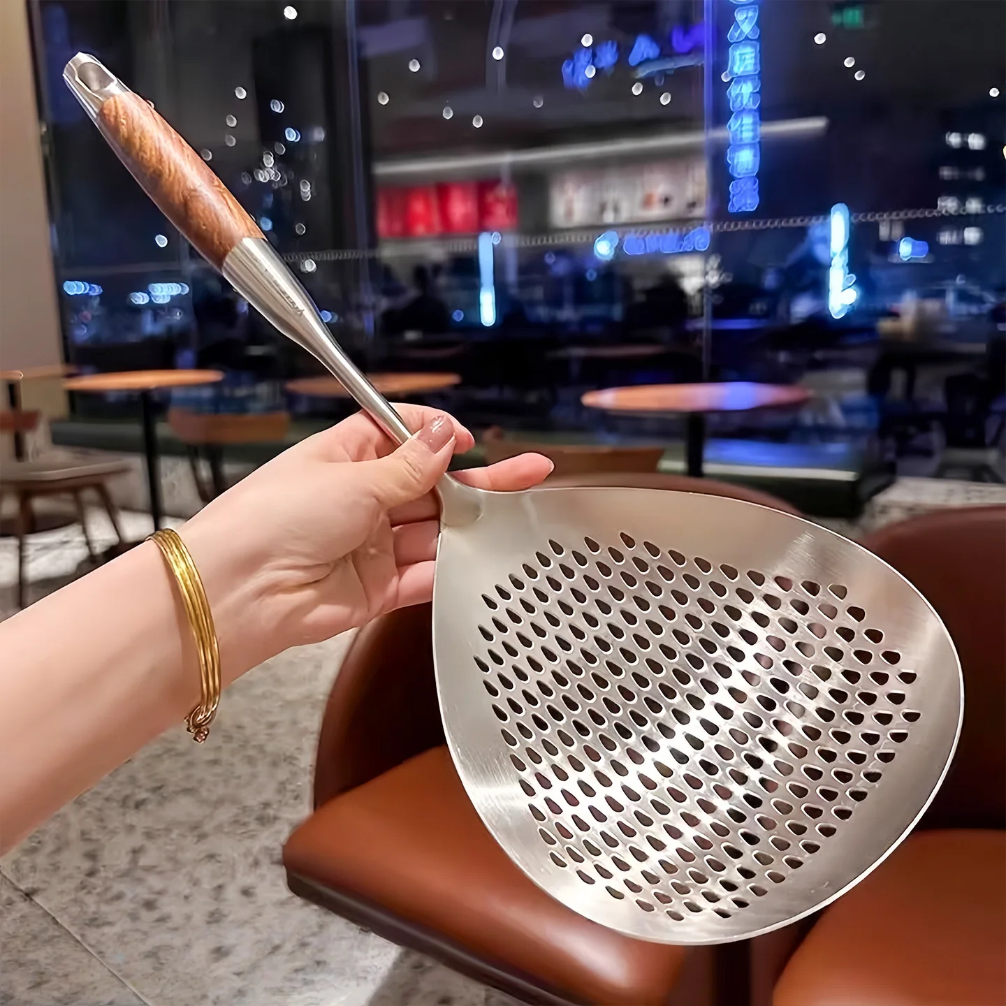 Food Grade Thickened Stainless Steel Large Sieve Kitchen Home Use Dumpling Spoon One-Piece Molding Large Sieve Ladle