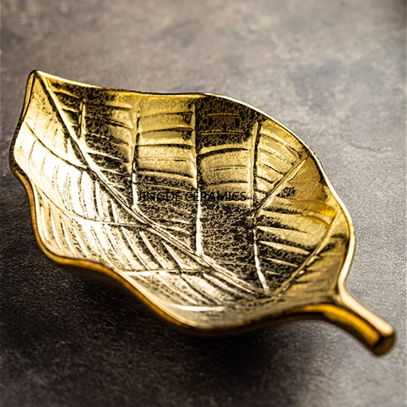 1pc Ceramic Leaf Tray Restaurant Specialty Dishes Plates Hotel Kitchen Utensils Western Restaurant Design Plate Leaf Shaped Disc