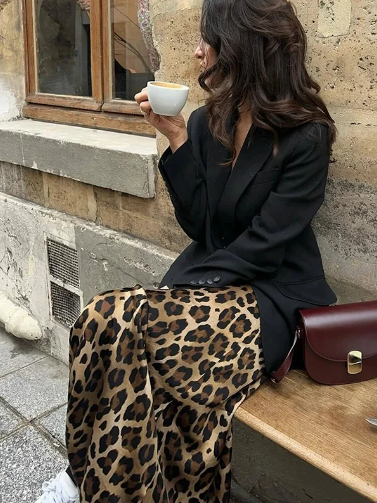 HOUZHOU-faldas largas de satén con estampado de leopardo para mujer, Falda Midi de cintura alta ajustada informal, ropa de calle elegante para mujer, Verano