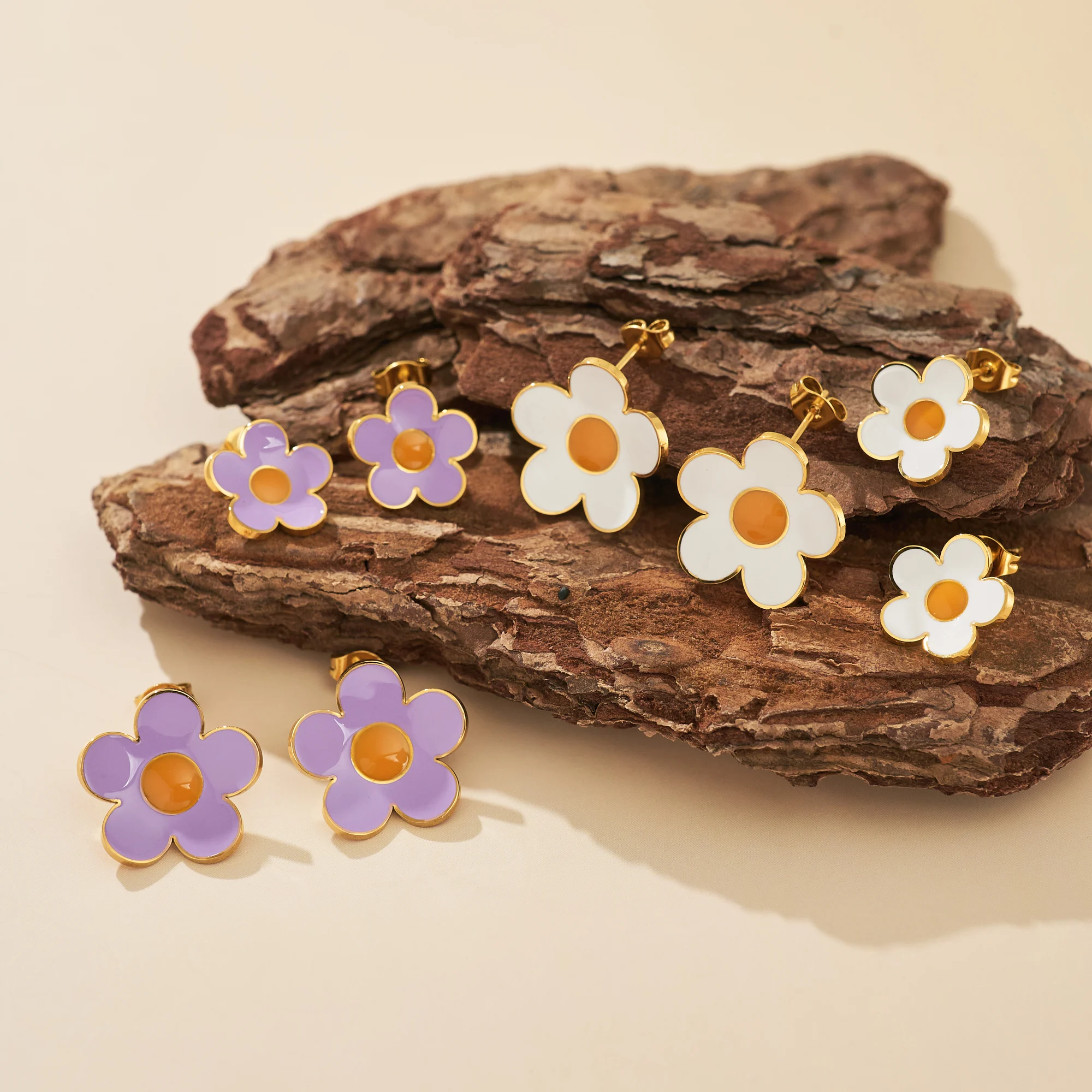 

DASEIN HOT 18k Gold Plated Unique Hypoallergenic Stainless Steel Daisy Indian Designer Lavender Drop Glue Flower Lady Earrings