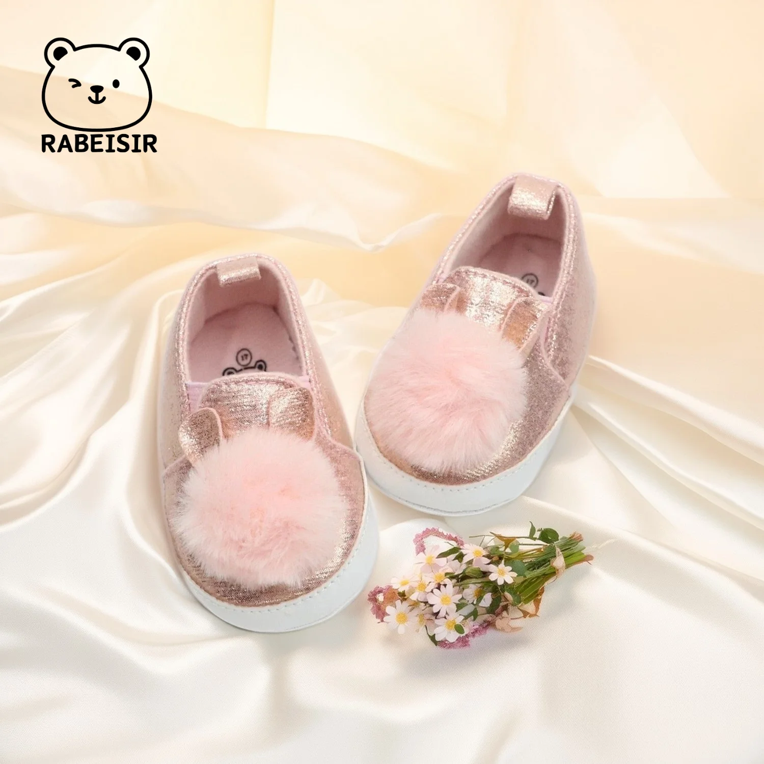 أحذية طفلة صغيرة لطيف الفراء الكرة مطرزة أحذية أطفال مسطحة تصميم شكل أرنب #1