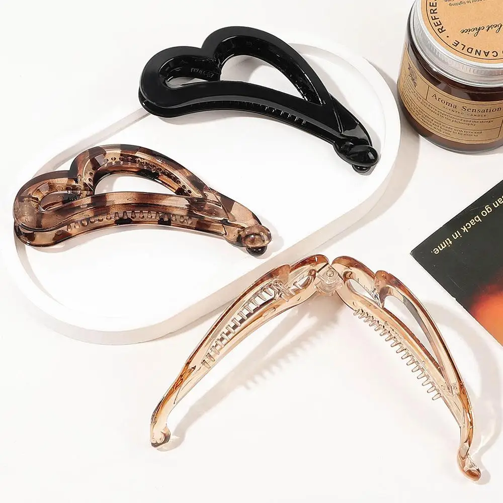 

Leopard Print Vertical Clip Non-Slip Acrylic Twist Hairpin DIY Hair Accessories Heart-Shaped Banana Hair Clip Vintage Barrettes