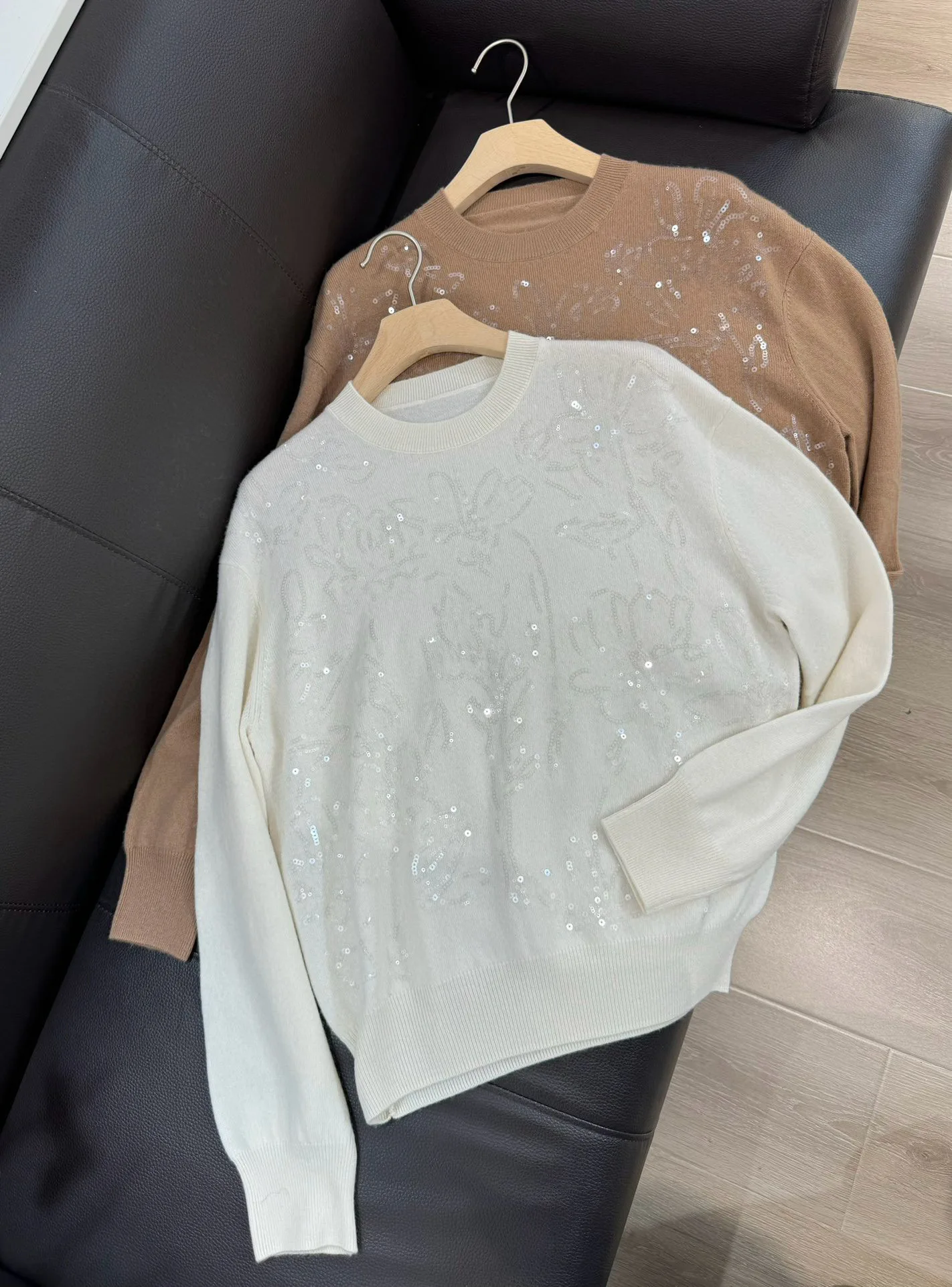 Autumn exquisitely trimmed with crystal sequins loose knitted cashmere wool pullover