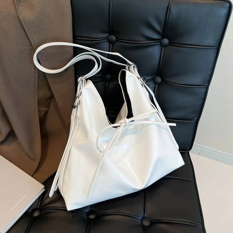 Fashionable Soild Color Large Capcity Shoulder Bag Vintage PU Leather Women\'s Tote Bag Minimalist Luxury Commute Crossbody Bag