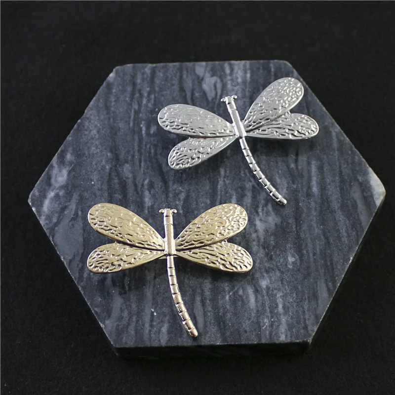 Exquisite Vintage Stainless Steel Gold-plated Dragonfly Brooch for Women High-quality Waterproof Trendy Clothing Jewelry Gift