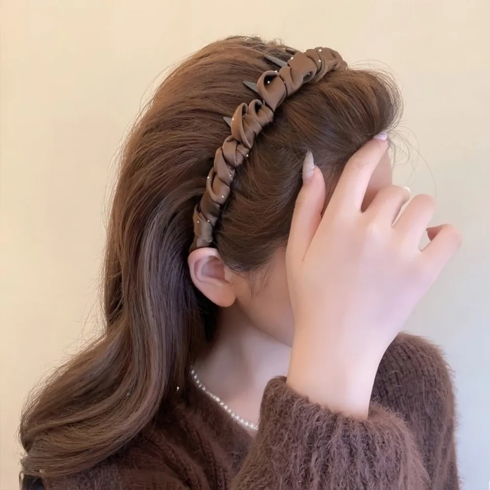 

Регулируемая плиссированная повязка на голову из сатина с комфортными стразами, зубчатая, эластичная, элегантная