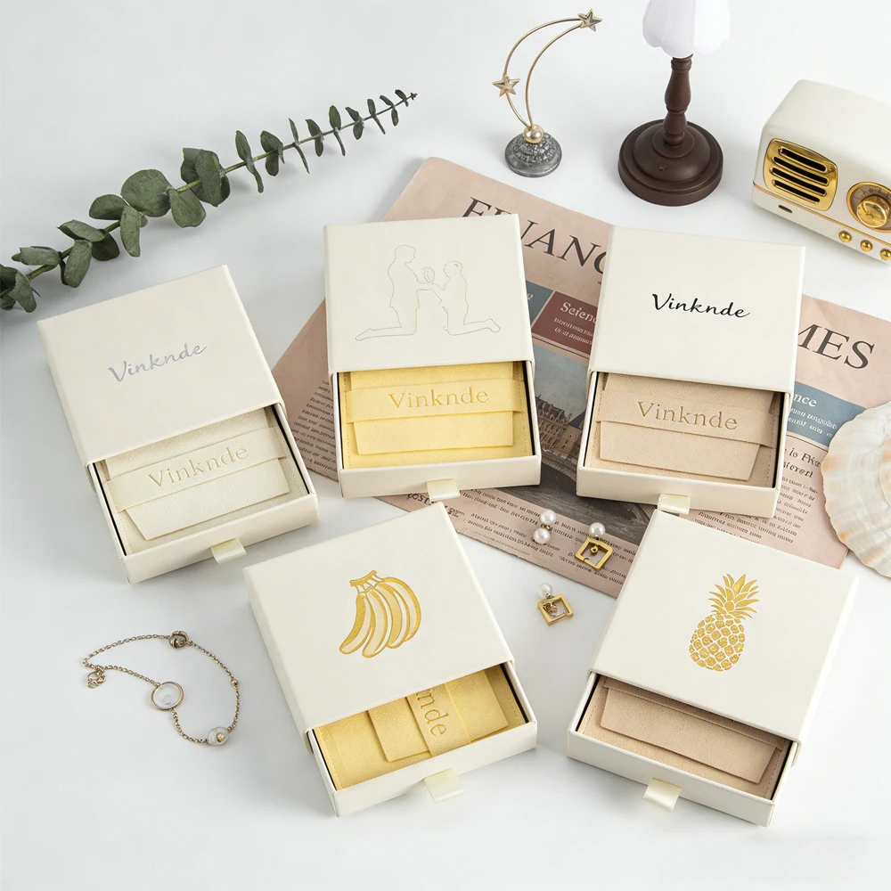 

Luxury Jewelry Bag & Box Set Beige Paperboard Drawer Boxes for Necklace Ring Pendant Multi Use Gift Packaging Bags Custom Logo