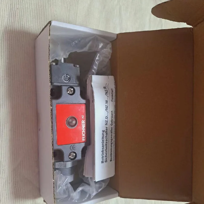 New NZ2RS-511L060 travel switch in stock for quick delivery
