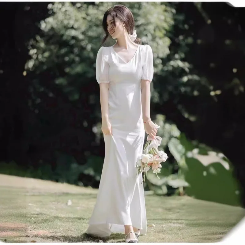 Платье во французском стиле с лицензией Свадебное атласное легкое свадебное платье Простое изящное помолвочное платье для путешествий Повседневная белая свадебная фата