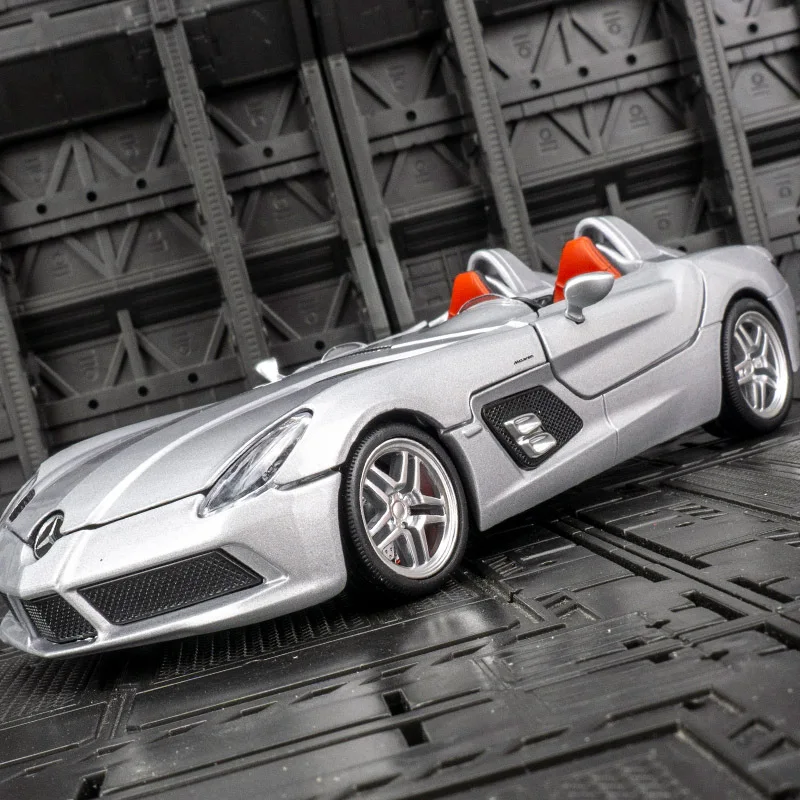 1:24 Mercedes-Benz SLR Convertible Alloy Sports Car acousto-optic Diecast Metal Model Kids Toy Car Decoratie Collectie gift C233