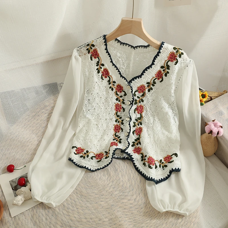 Boring Honey Hollow Out Flower Embroidery Women's T-Shirt V-Neck Wavy-Edge Blouses Retro Single-Breasted Short Tops Women