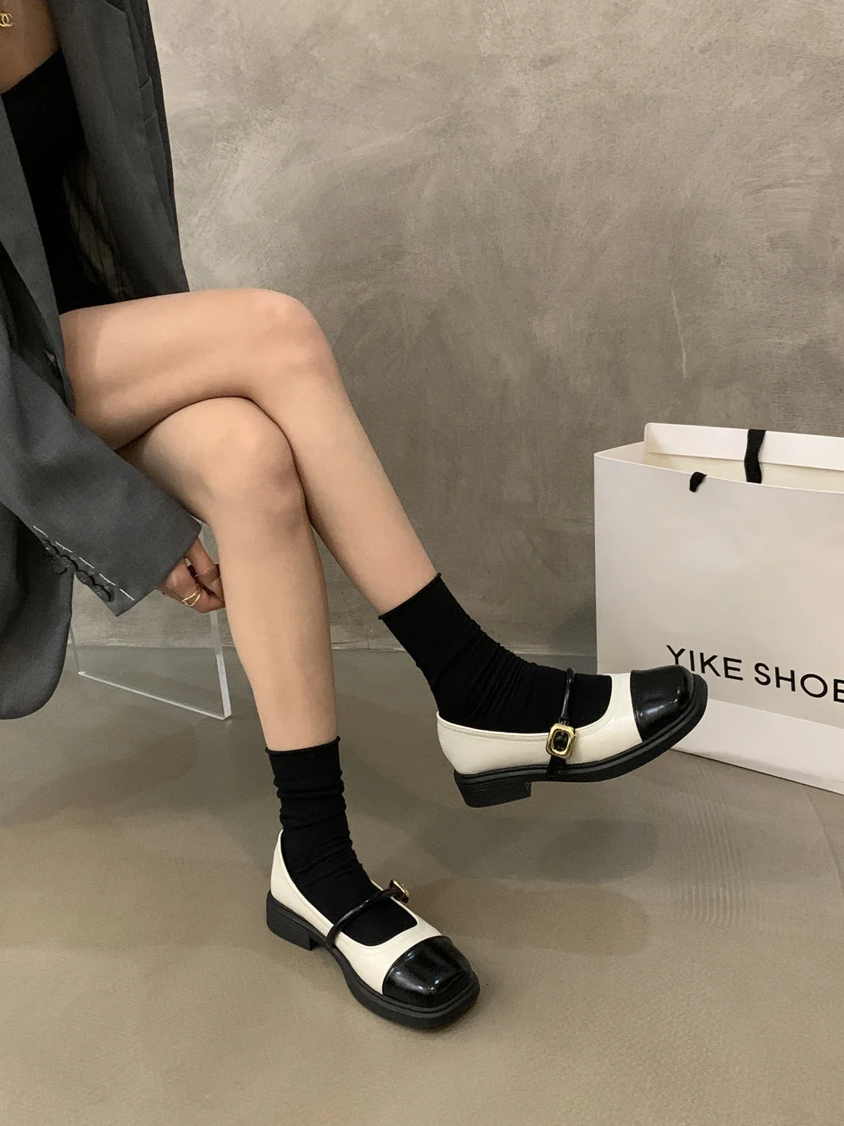 

Color Blo Mary Jane Single oes Women's Spring Autumn Briti Sle Square Head Faionable Leather oes Casual Flats