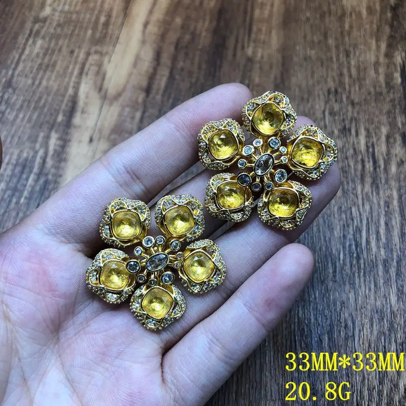 orecchini-a-perno-retro-in-rame-placcato-oro-vero-con-fiore-giallo-intarsiato-in-zirconi-alla-moda-e-versatili