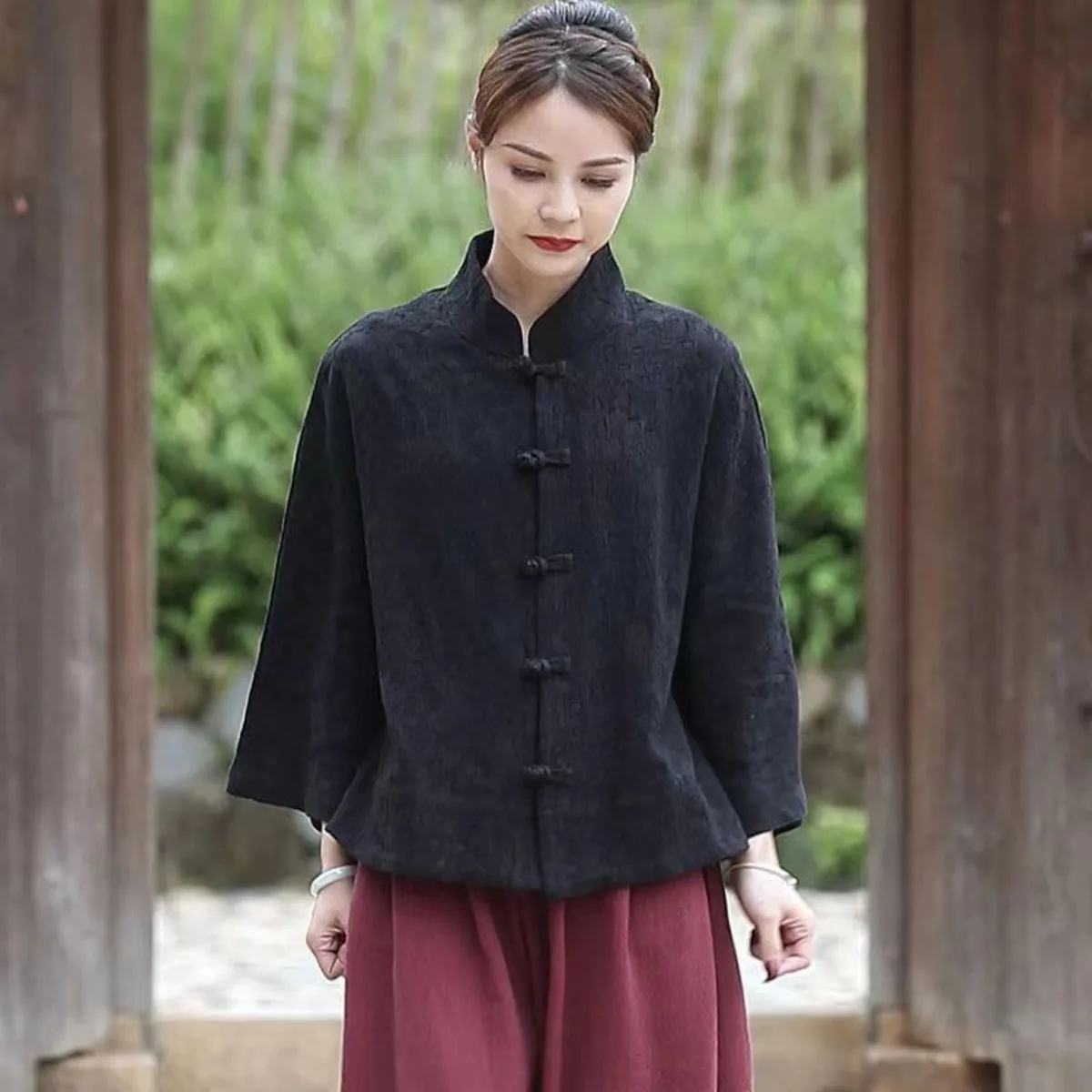 New Chinese Style Frog Button Shirt Women Cotton Linen Zen Tang Suit Vintage Guofeng Tai Chi Top High End Blouse