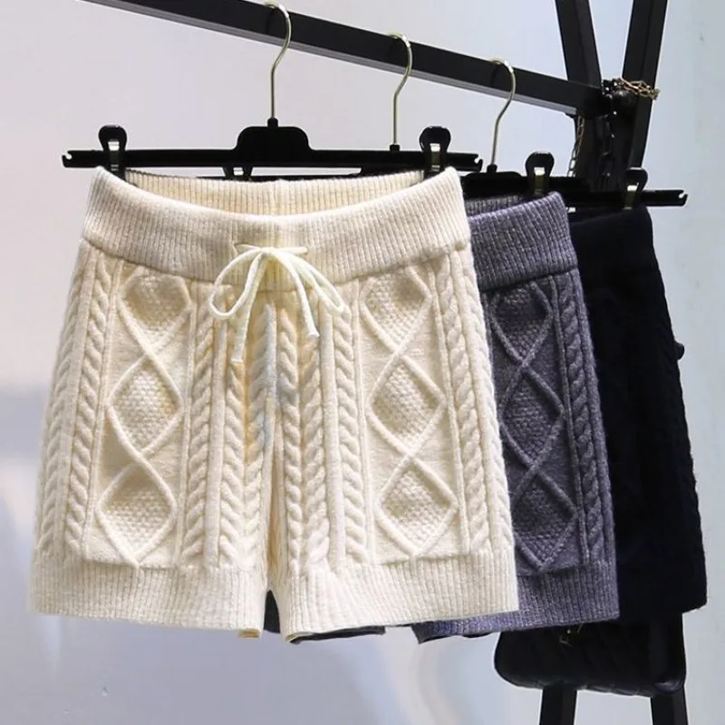 Autumn Elastic Woman Wrap Hip Knit Shorts Hot Sweet High Waist Twist Thick Outwear Shorts Casual Straight Striped Home Shorts