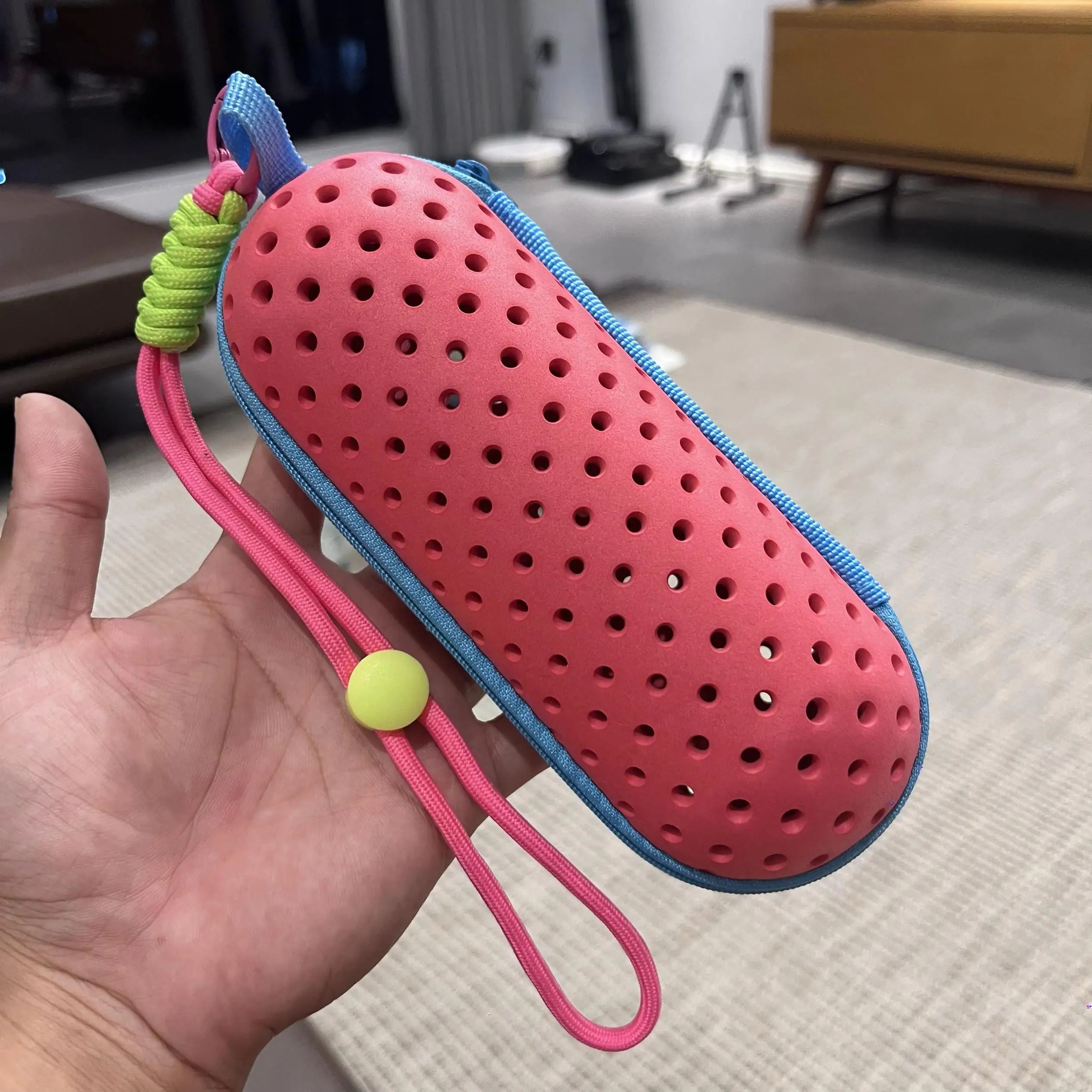 swimming-goggles-storage-box-eva-hollow-out-breathable-round-hole-design-protective-eyewear-organizer-for-water-sports-equipment