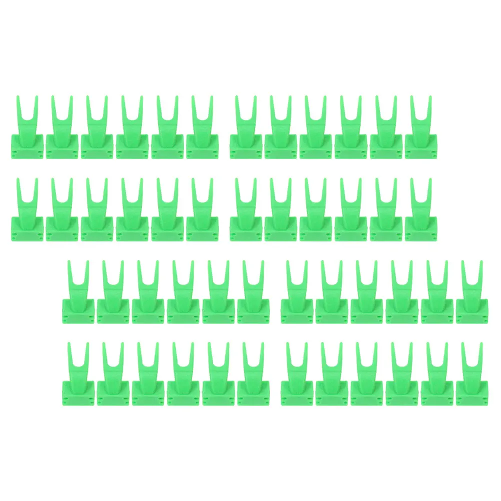 

50pcs Bird Cage Fruit Fork Small Parrot Vegetable Holder Plastic Skewer White Pet Feeding Supply Foraging Toys Accessories