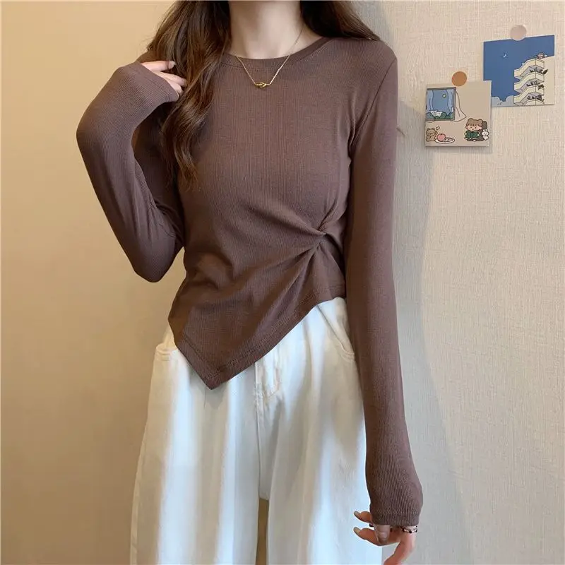 2023 Spring and Autumn Fashion Trend Minimalist Slim Fit Design Sense Small Crowd Neck Solid Color Underlay Irregular T-shirt