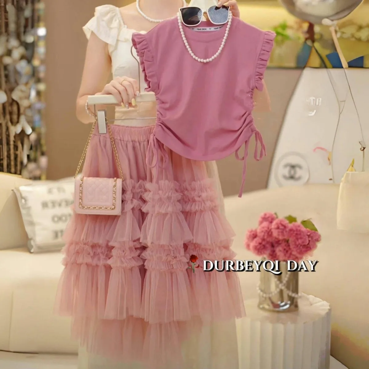 

Girls' summer outfit fashionable new style children's stylish short sleeved T-shirt+princess mesh skirt two-piece set