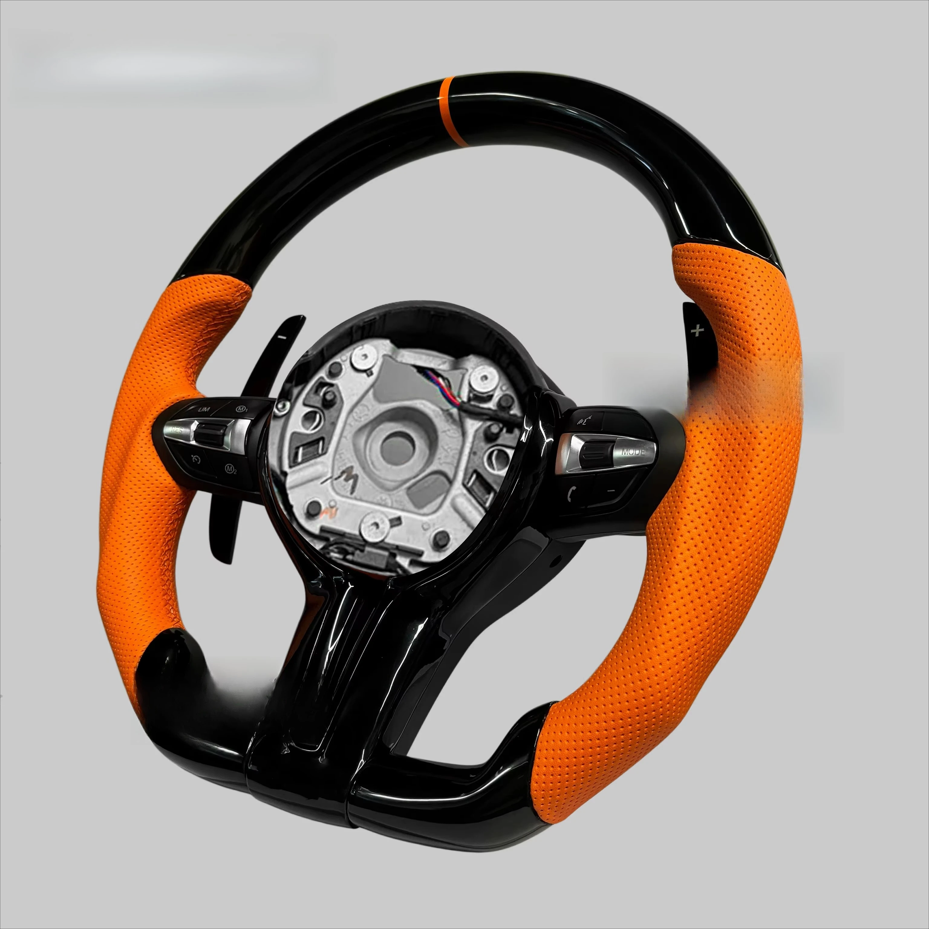 Suitable for  F10 F30 E90 F70 E71 F31 F32 F01 F07 F20 F11 F22 F25 E84 F15Customized Orange Leather Piano Black Steering Wheel