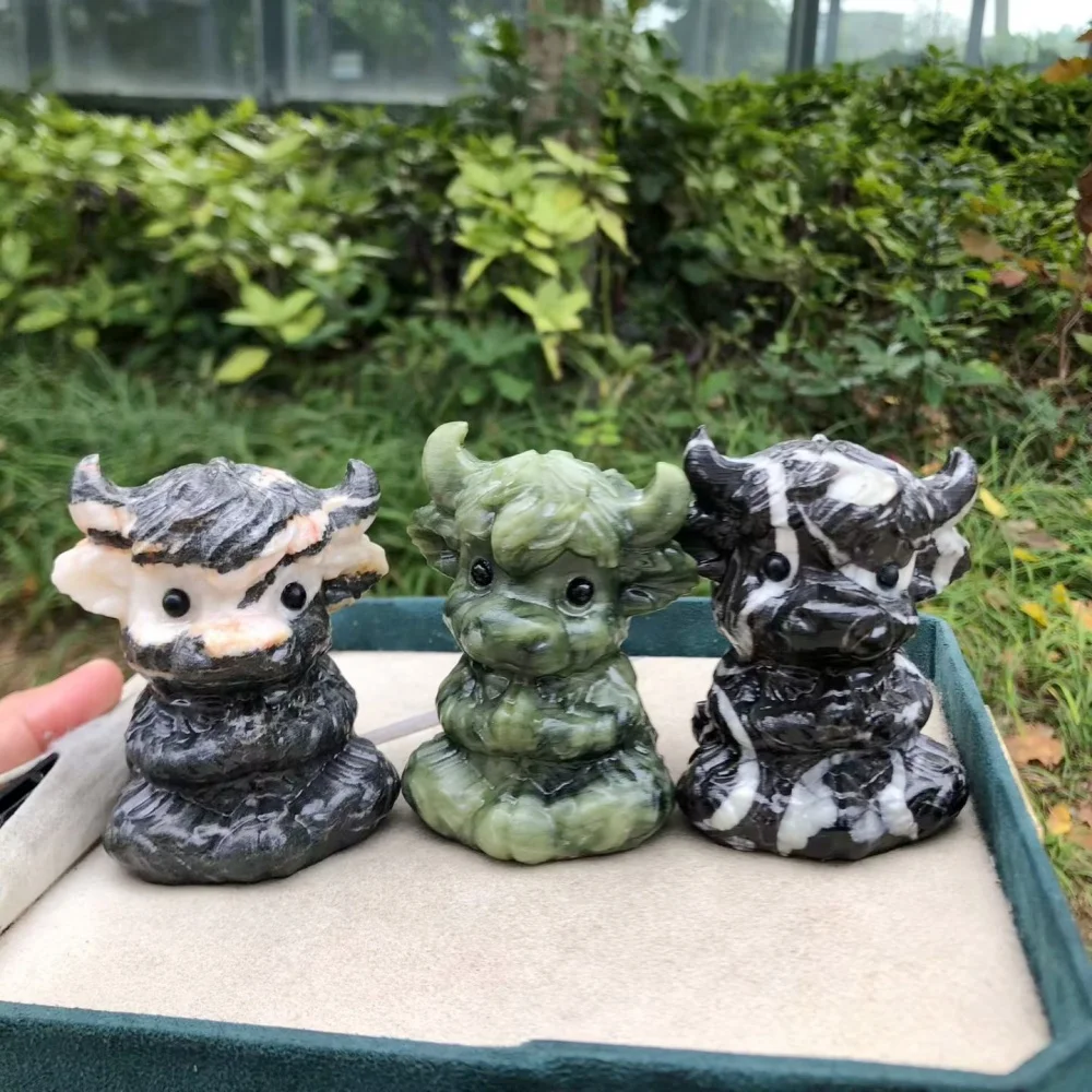 8cm Mixed Natural Crystal Hand Carved Meditation Highland Cow Figurine Stone Statue Reiki Healing Desk Decor Gift