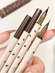 The lower eyelash pencil is waterproof, not easy to smudge, durable, extremely fine eyeliner liquid pen, brown beginner