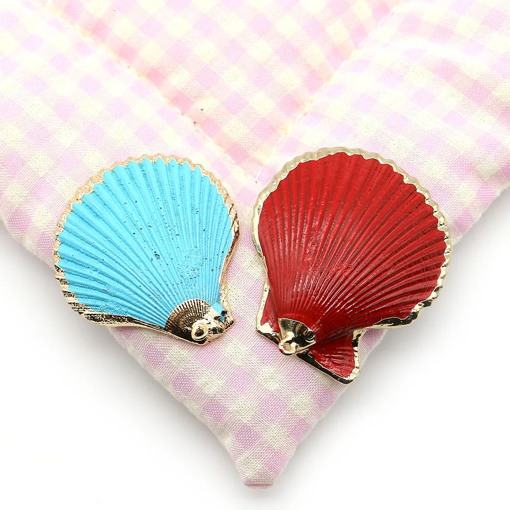 Dyed Red Blue Single-sided Fan-shaped Natural Shell Wrapped Edge Electroplated Single-hole Pendant DIY Necklace Jewelry Material
