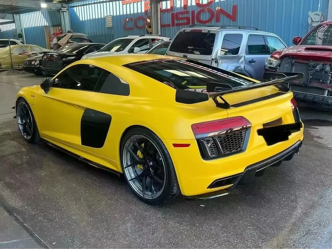 High Quality Carbon Fiber Tail Fins Large General Purpose Spoiler for R8 TT A4 A6 A7 A8 RS Tail Wings