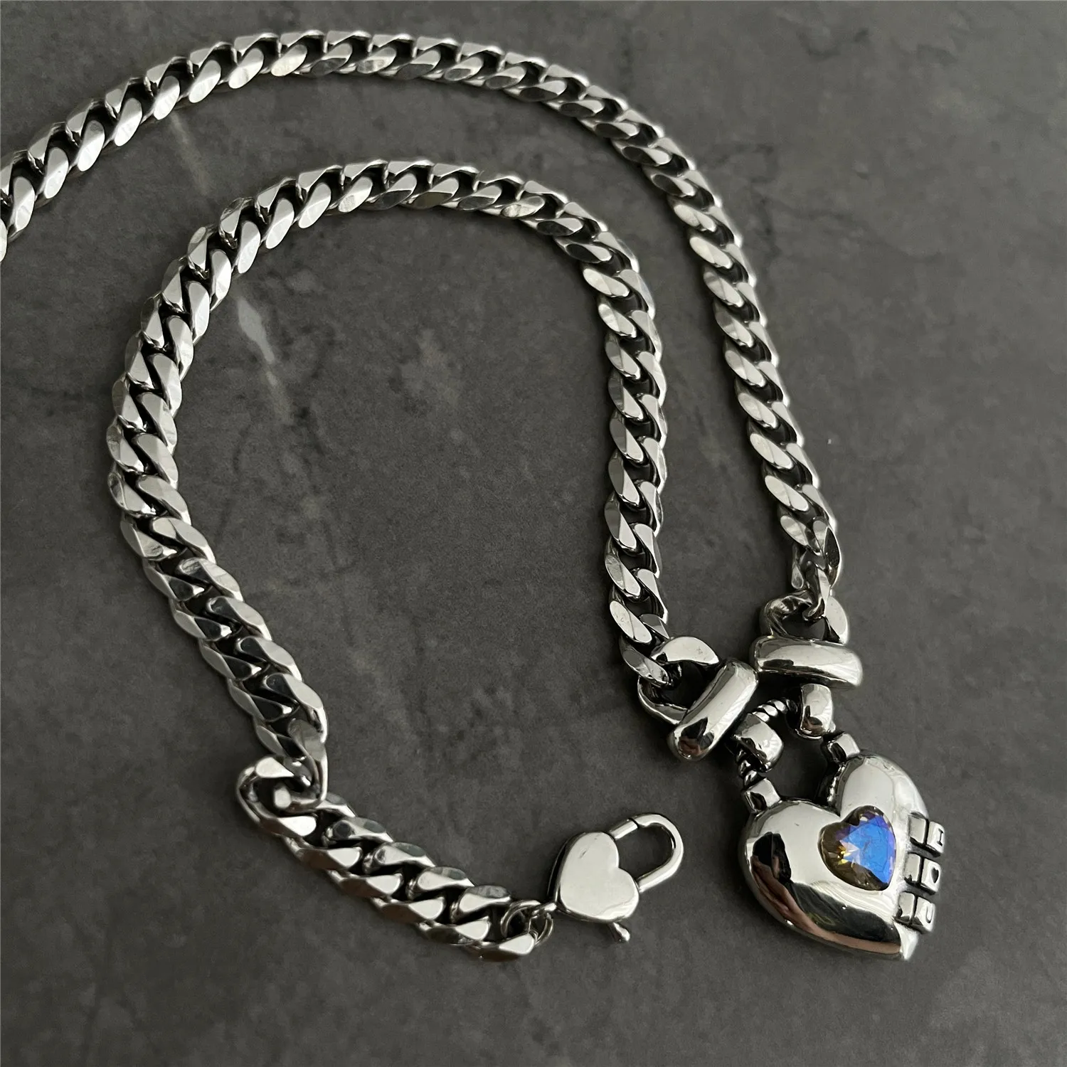 Sweet Zirconia Heart Sweater Necklace New Fashion Thick Chain Retro Jewelry For Women Lady Girl Gift Party бижутерия image 6