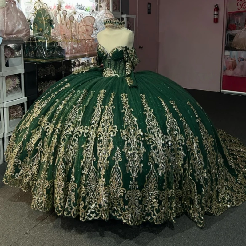 

Черно-зеленые блестящие платья Quinceanera с открытыми плечами, золотые аппликации, кружевные бусины, тюлевое платье для вечеринки, дня рождения, сладкое платье 16, Vestidos De