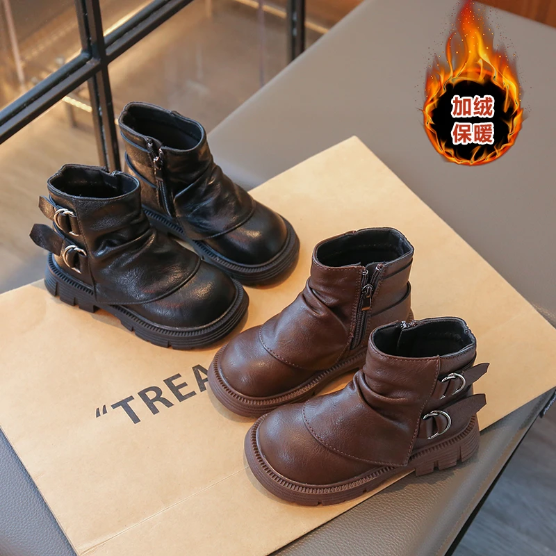 

Кожаные ботинки в стиле ретро для девочек, противоскользящие детские модные короткие ботинки, детские ботильоны, толстые теплые плюшевые меховые лоскутные ботинки, новинка 2023 года, зима