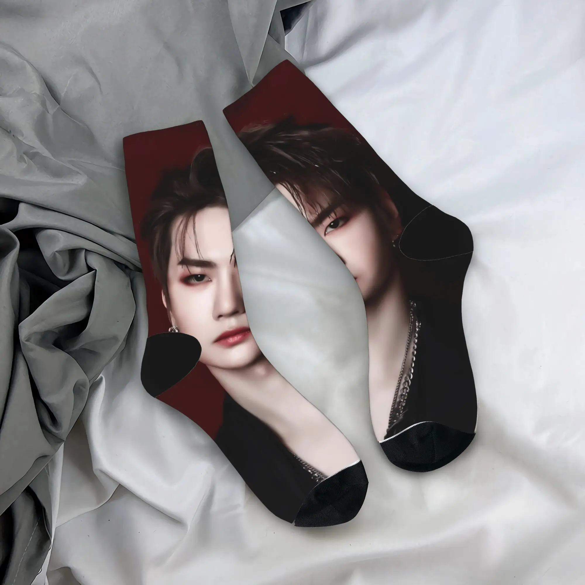 W-wang yibo meias de lazer meias masculinas macias respiráveis primavera esportes ao ar livre impresso meias antiderrapantes presente de aniversário