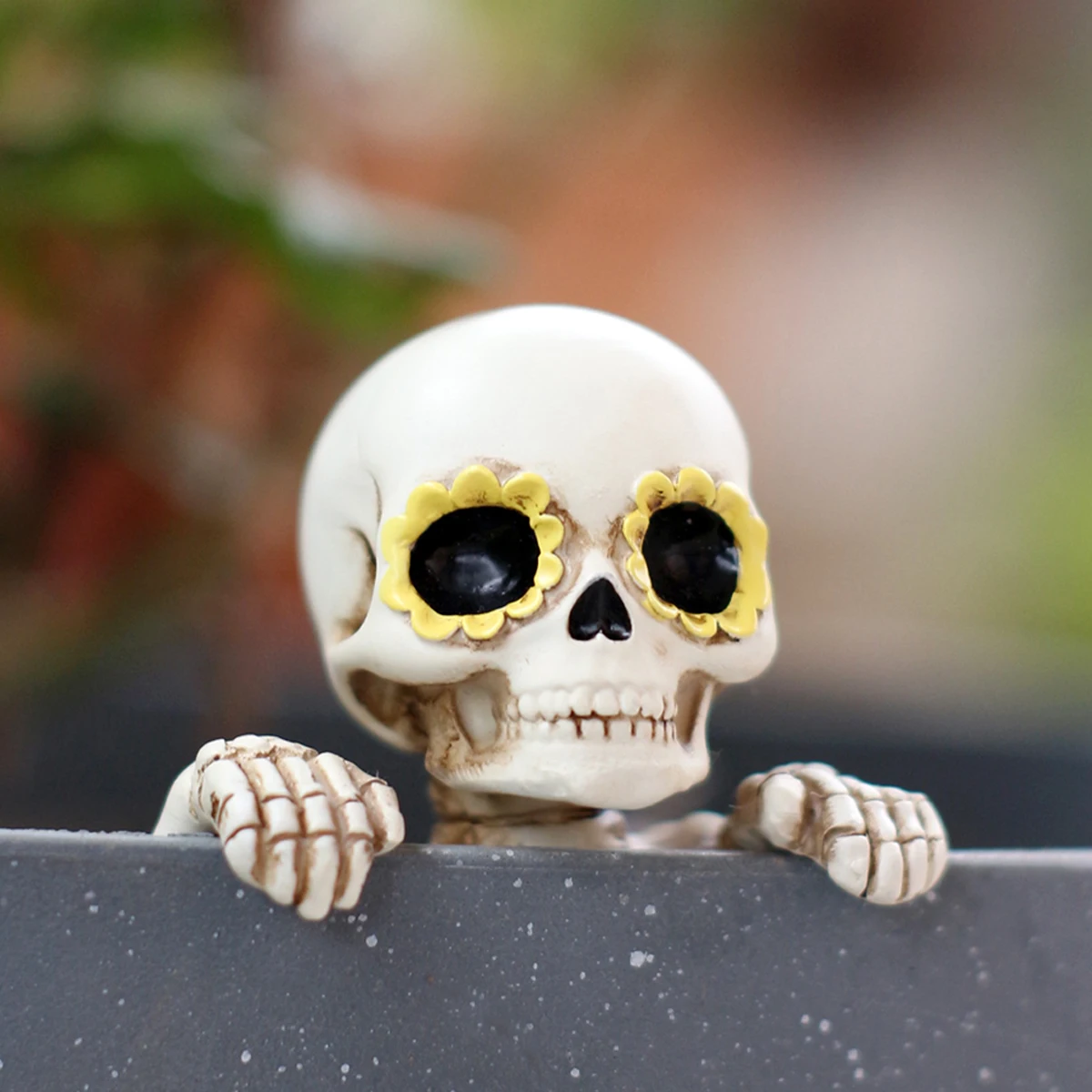 Gothic Half Body Skeleton Climbing Flower Pot Pendant Halloween Garden Bonsai Statue Creative Desktop Decoration Soft Design