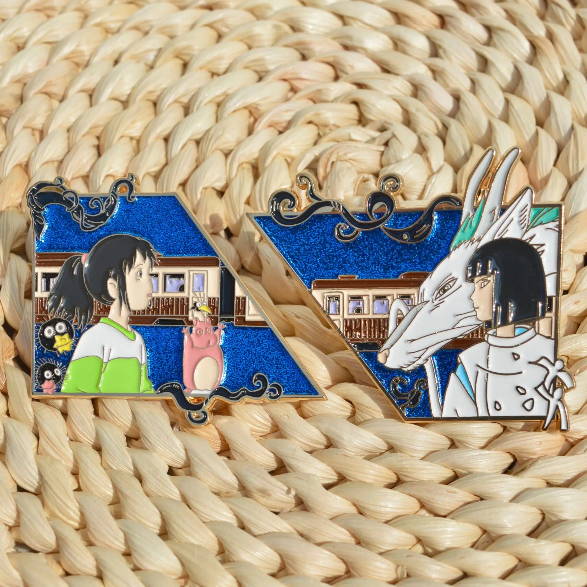 مانغا أنيمي الصلب المينا دبوس لطيف اليابانية شارات على ظهره دبابيس معدنية التلبيب دبابيس المشجعين مجوهرات تأثيري اكسسوارات اللعب