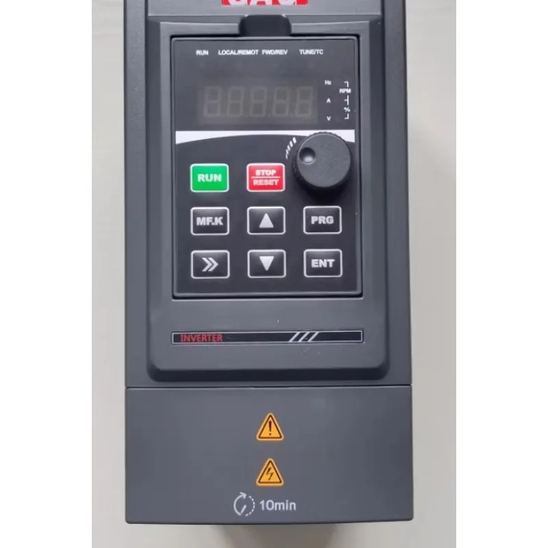 

Inverter VM1000B-2S1R5GB single-phase 220v speed regulation VM600G-4T2R2 three-phase 380V