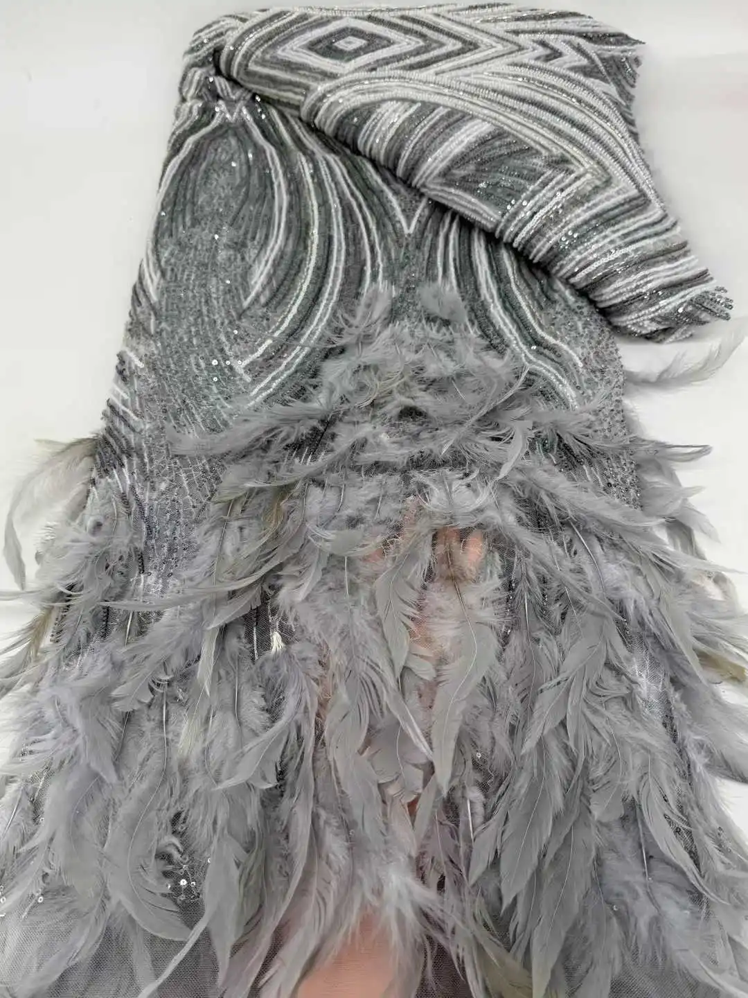 

OLOEY Luxury 3D Feather African French Heavy Lace Fabric High Quality Sequins Beads Nigerian Lace Fabric For Wedding Dresses