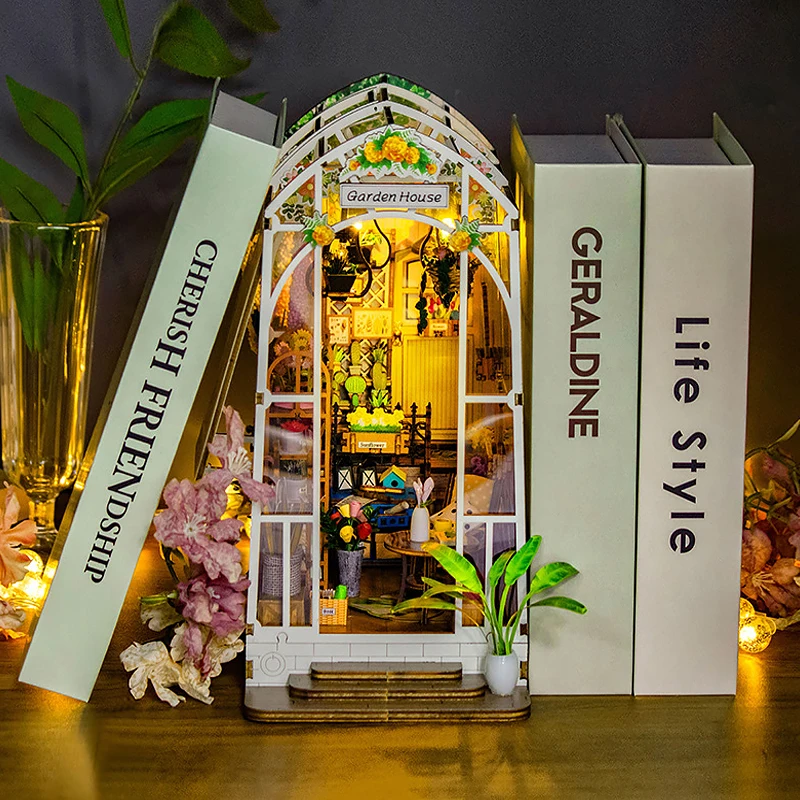 DIY Doll Houses Book Nook Shelf Insert Miniature Building Toys Kits Wooden 3D Puzzles Room Bookshelf With LED Lights DollHouse