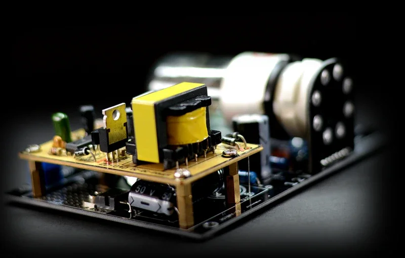 DC12V vehicle mounted 6N8P (6H8C 6SN7) single tube electronic  front stage gallbladder   finished board