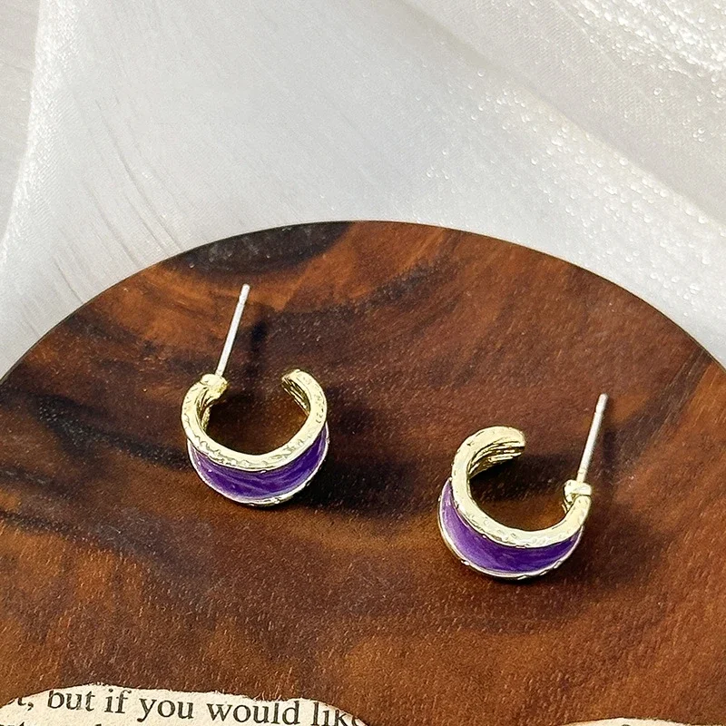 Purple Color C-SHAPE Geometry Exquisite Stud Earring for Women Simple Enamel Lavender Personality Jewelry Christmas Girl Gift