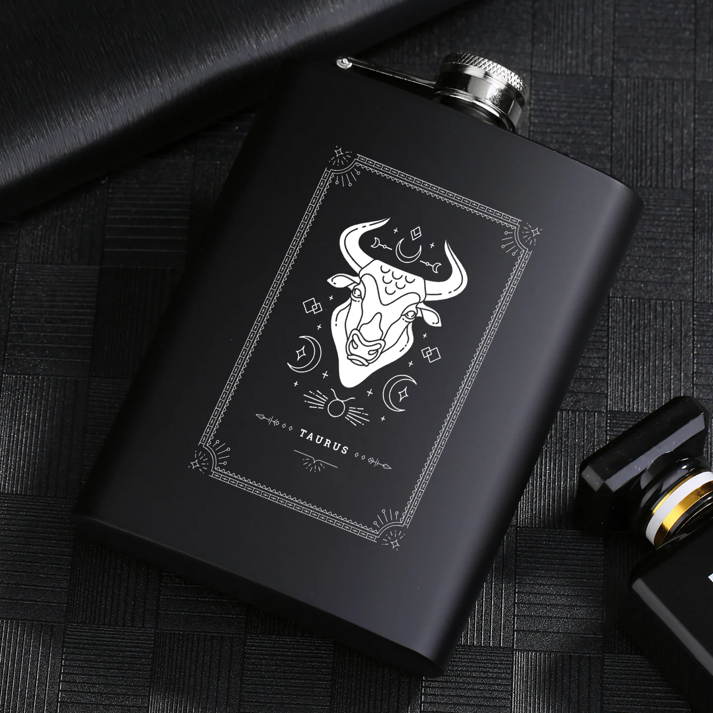 304 Stainless Steel Hip Flask With 12 Zodiac Signs Constellation Symbols Flagon Bottle Photo Custom LOGO Birthday Drinking Gift