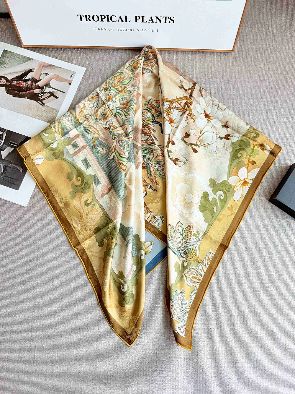 

Two-Color Chinese Style Big Silk Scarf Elegant And Breathable Fashion Accessory Daily Wear Versatile Shawl 43inch Winter Warmth