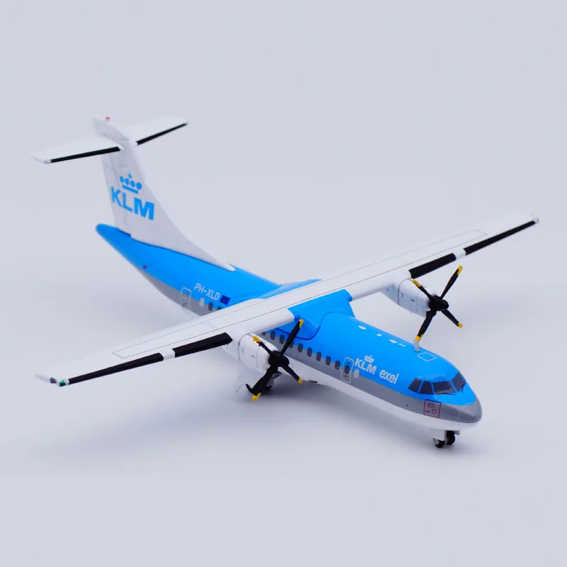 XX20147 Alloy Collectible Plane Gift JC Wings 1:200 KLM Exel ATR42-320 Diecast Aircraft Model PH-XLD With Stand