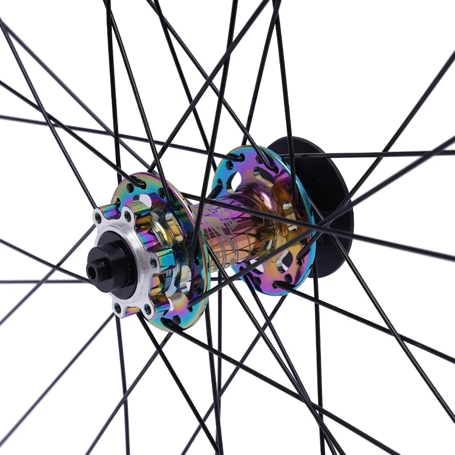 مجموعة عجلات الدراجة الجبلية عالية الأداء مصممة للتضاريس الشديدة على الطرق الوعرة مع هيكل متين من ألياف الكربون وخفيف الوزن