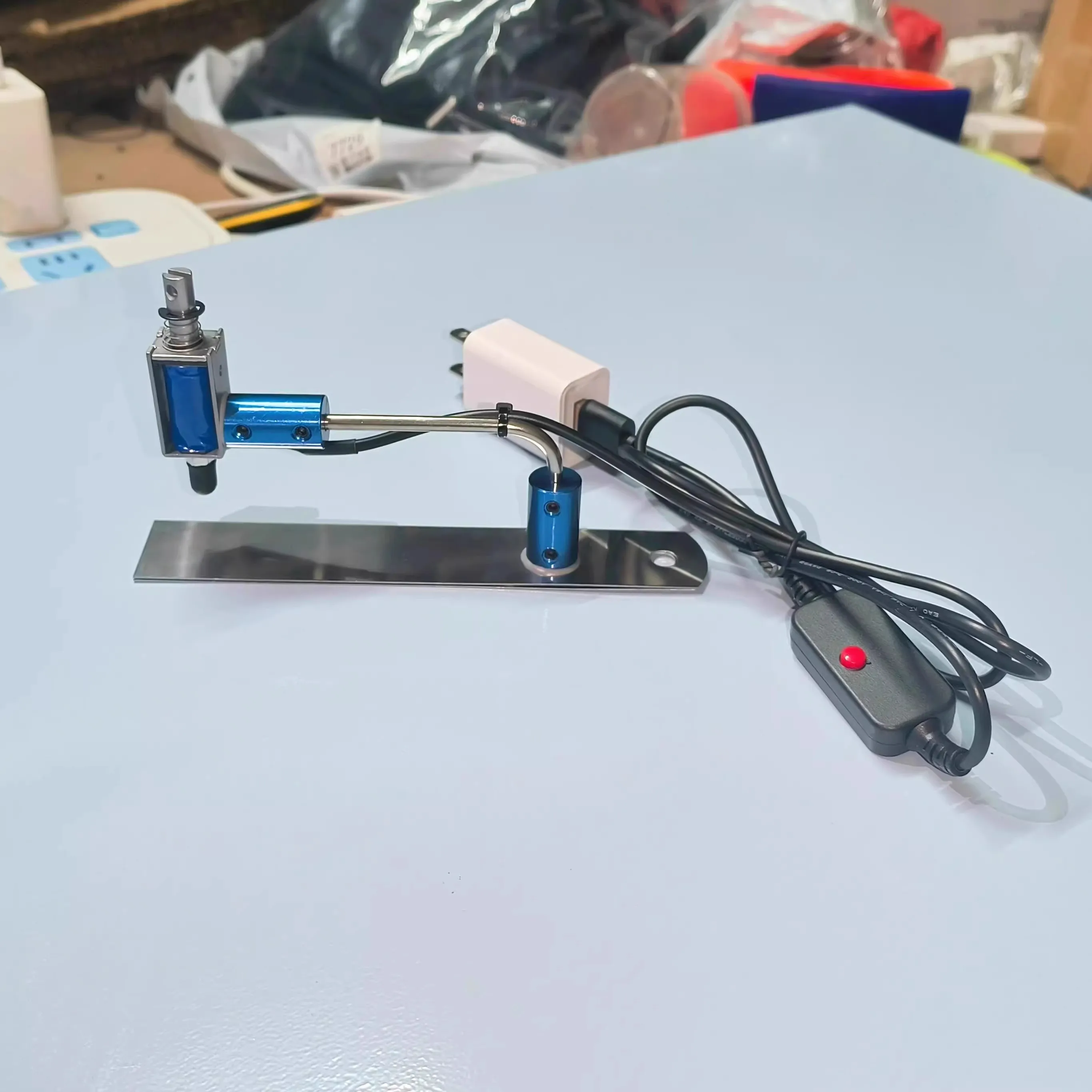 Computer Keyboard Clicker Physical Auto Random Clicking Game Aid Random Clicking and Game Aid Anti-Dropped Frames 1-30 sec.